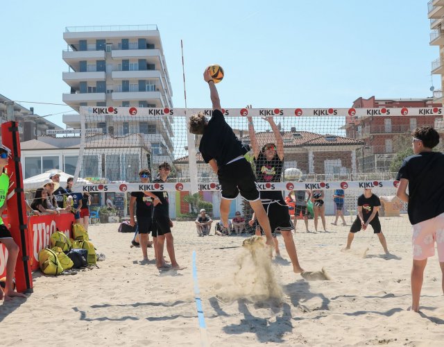 25° YOUNG VOLLEY APRILE